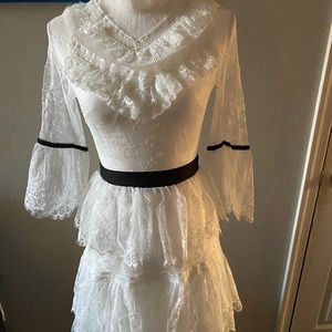 Few Moda White Lace Ruffle Dress size XS NWT